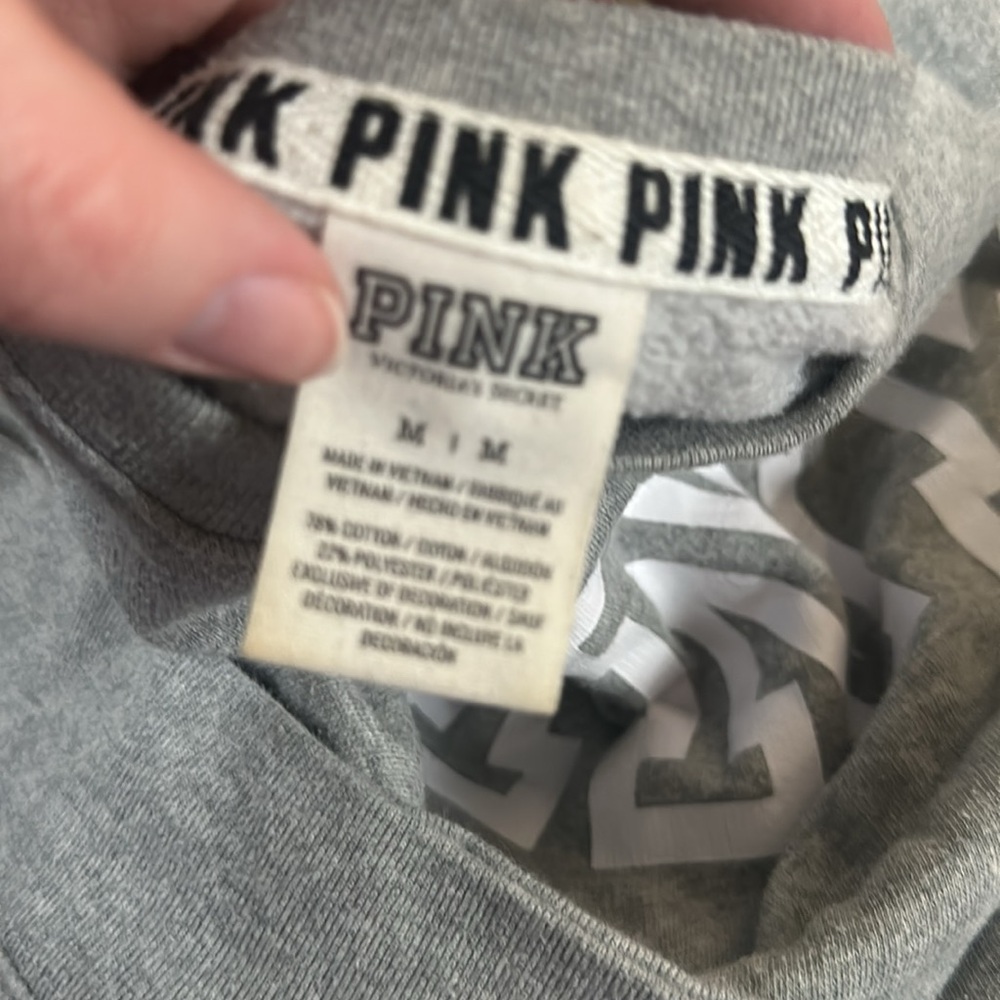 Pink pull over - Picture 2 of 2